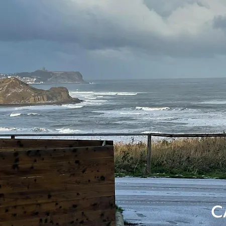 The House - Over Looking Bay Scarborough Villa *