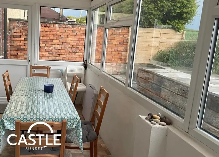 The House - Over Looking Bay Scarborough *