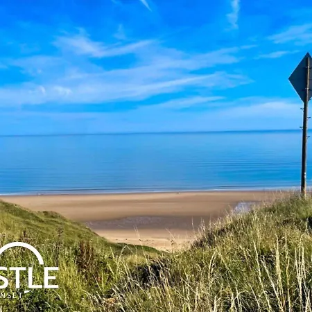 Villa The House - Over Looking Bay Scarborough *